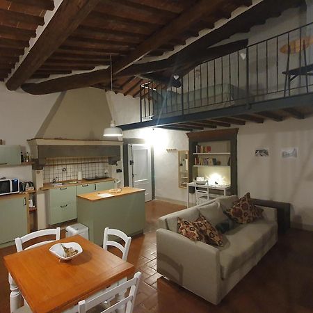 شقة Loft - Le Maioliche مونتيلوبو فيورنتينو المظهر الخارجي الصورة